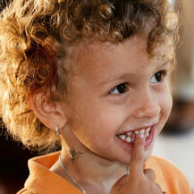 Quien Puedo Ser (2025) - sencillo